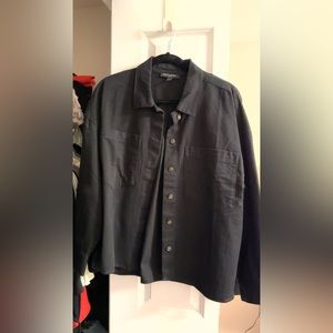 Button lightweight jacket